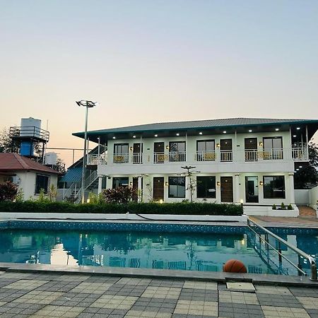The Village Resorts Karjat Exterior foto